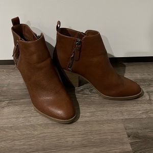Camel Booties